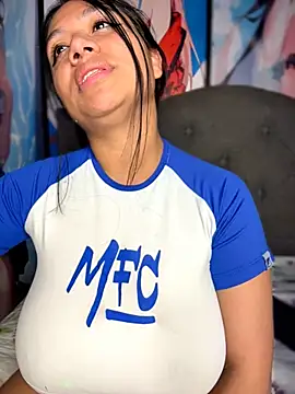 Im_Little stripchat live cam model