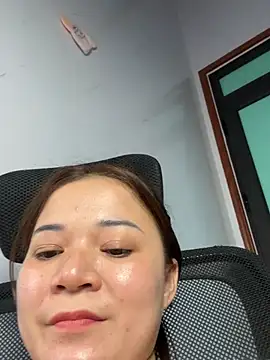 Miu_bong stripchat live cam model