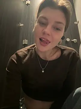 ValenciaShock stripchat live cam model