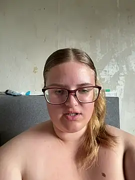 CurvyPaar2 stripchat live cam model