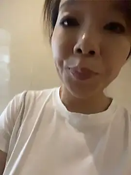 si-si-love stripchat live cam model