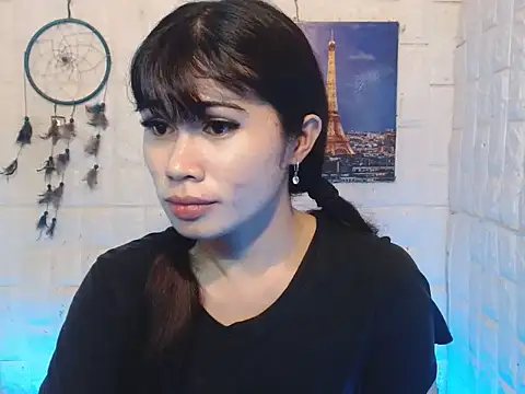 urasian_shirley21 stripchat live cam model