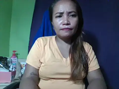 SassyAryan stripchat live cam model