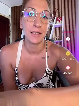 sofiah_ stripchat live cam model