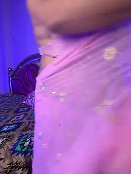 Lovely-Shivani stripchat live cam model