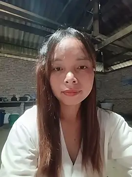 Be-Bun20 stripchat live cam model