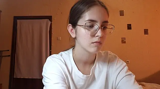 Katelemon stripchat live cam model
