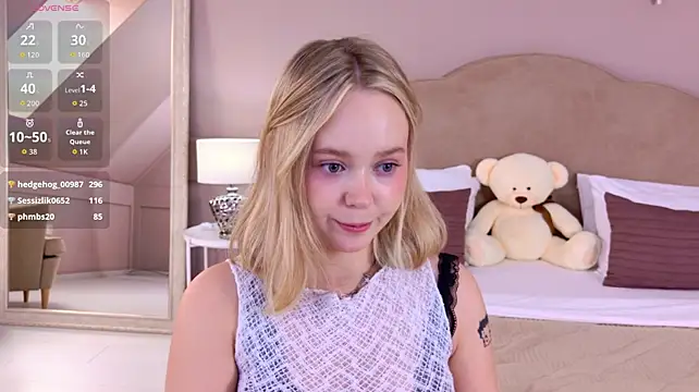 ElaraVance stripchat live cam model