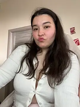 MomoRins stripchat live cam model