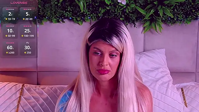 BunnyGoneBad stripchat live cam model