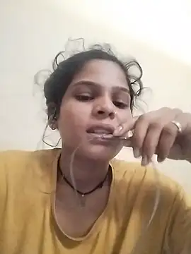 shaaruverma stripchat live cam model