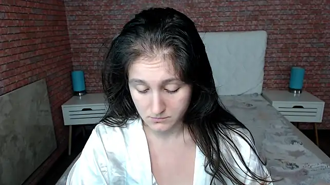 Holliy_Cooper stripchat live cam model