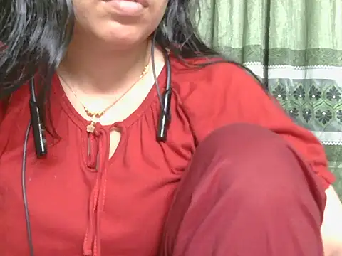Mukta_010 stripchat live cam model