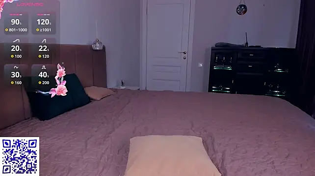 ZanaBreland stripchat live cam model