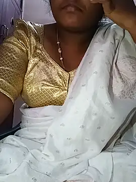 tamil_swathii stripchat live cam model