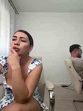 EveEvian stripchat live cam model