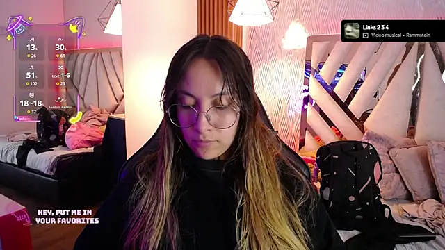 NyxAndria_1 stripchat live cam model