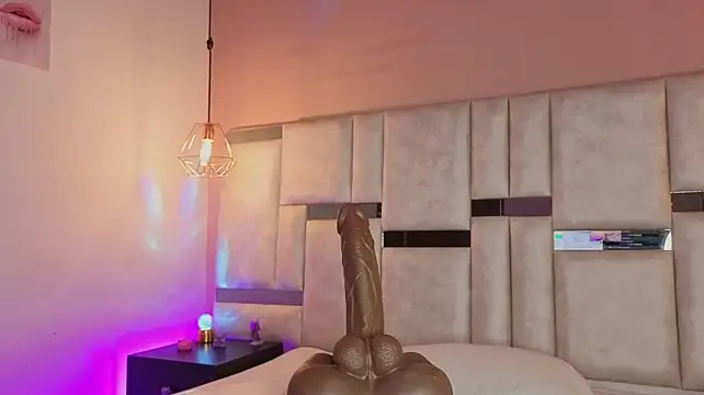 kylie_river stripchat live cam model