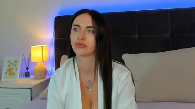 KellyWhites stripchat live cam model