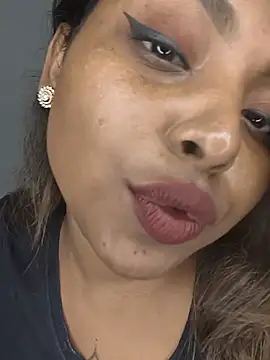 I_am_amisha stripchat live cam model