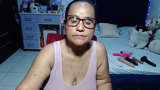 pervert_mommy_ stripchat live cam model