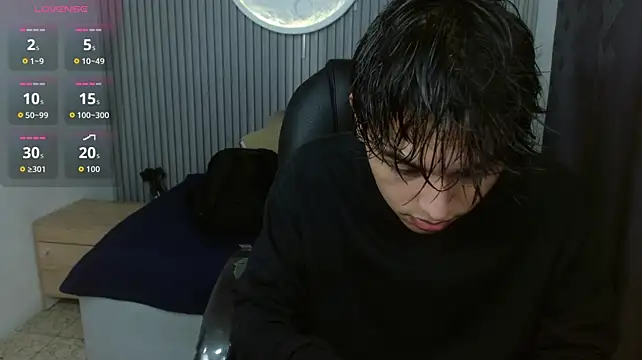 StiwenTwink stripchat live cam model