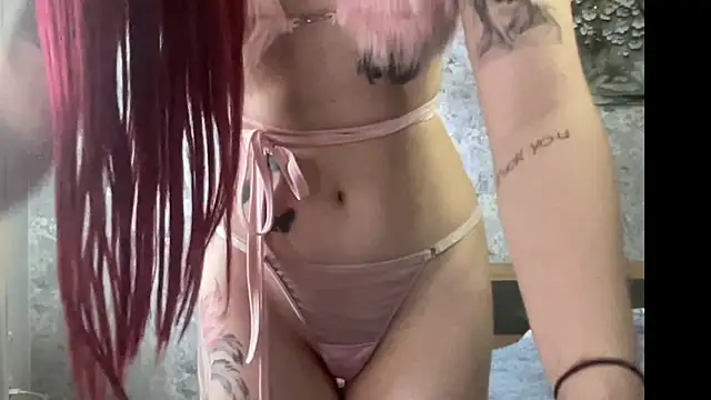 StrawberryCream_ stripchat live cam model