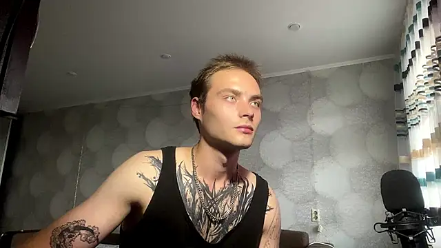 ErnestTarlet stripchat live cam model