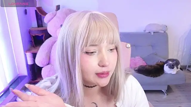 KuroChan420 stripchat live cam model