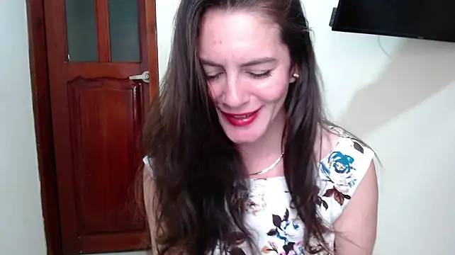 Hanny_24 stripchat live cam model
