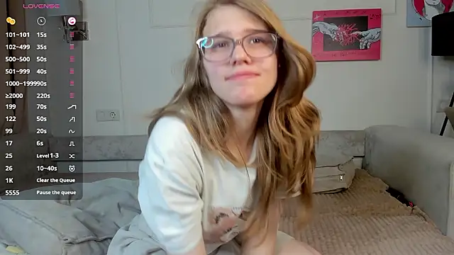 JosefaDonelan stripchat live cam model