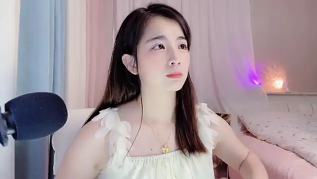 amy-6668 stripchat live cam model