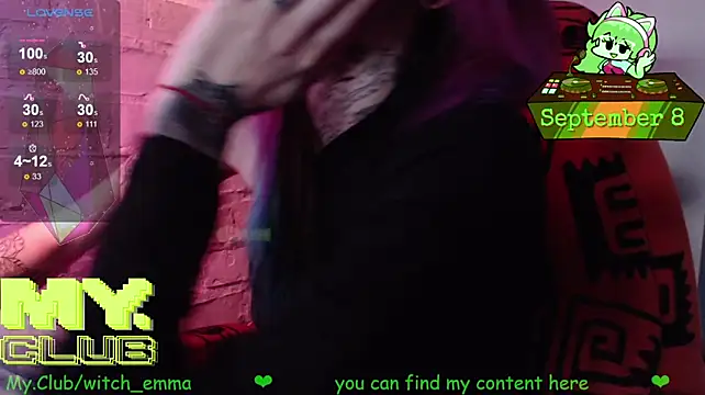 Witch_Emma stripchat live cam model