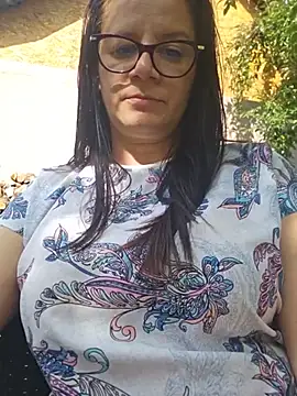 KristenVega stripchat live cam model