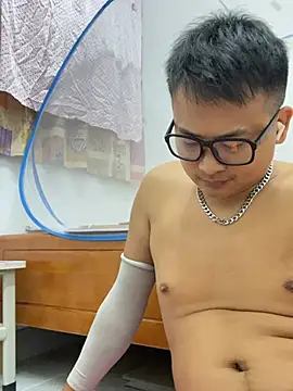 lixiaoshuai8 stripchat live cam model