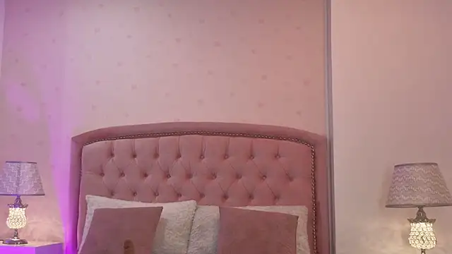 ChloeMoon9 stripchat live cam model