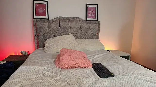 HannySexyy stripchat live cam model