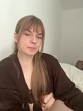 LisaFreierxx stripchat live cam model