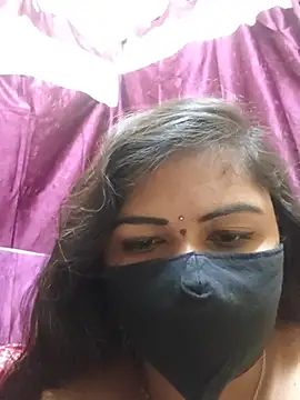 telugu_pellam143 stripchat live cam model