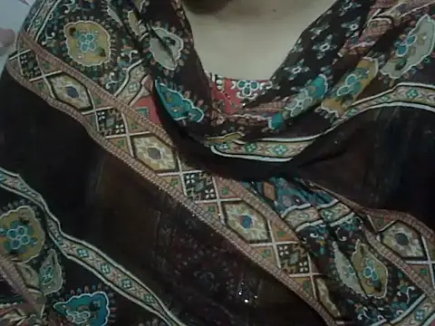 Nisha_Kh stripchat live cam model