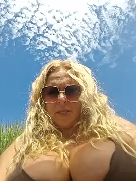 chupasexy stripchat live cam model