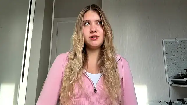 LoreenMaley stripchat live cam model
