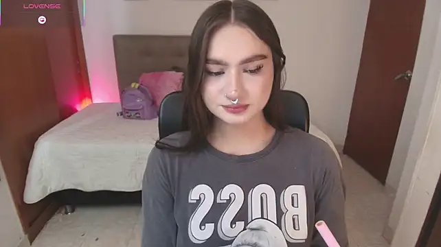 Miley_Baker stripchat live cam model