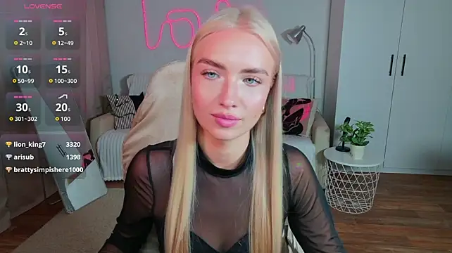 TessaGrays stripchat live cam model