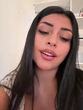 sweetAli_ stripchat live cam model