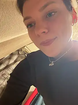 ValenciaShock stripchat live cam model