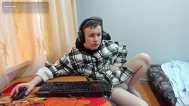iliaskrislove stripchat live cam model
