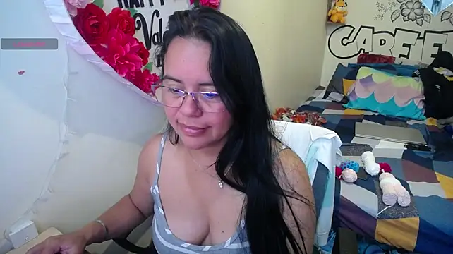 Miss__kendra_ stripchat live cam model