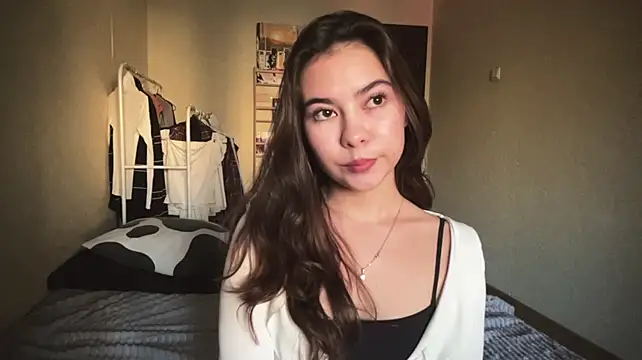 Ellewaay stripchat live cam model