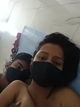 Desiboy8953 stripchat live cam model